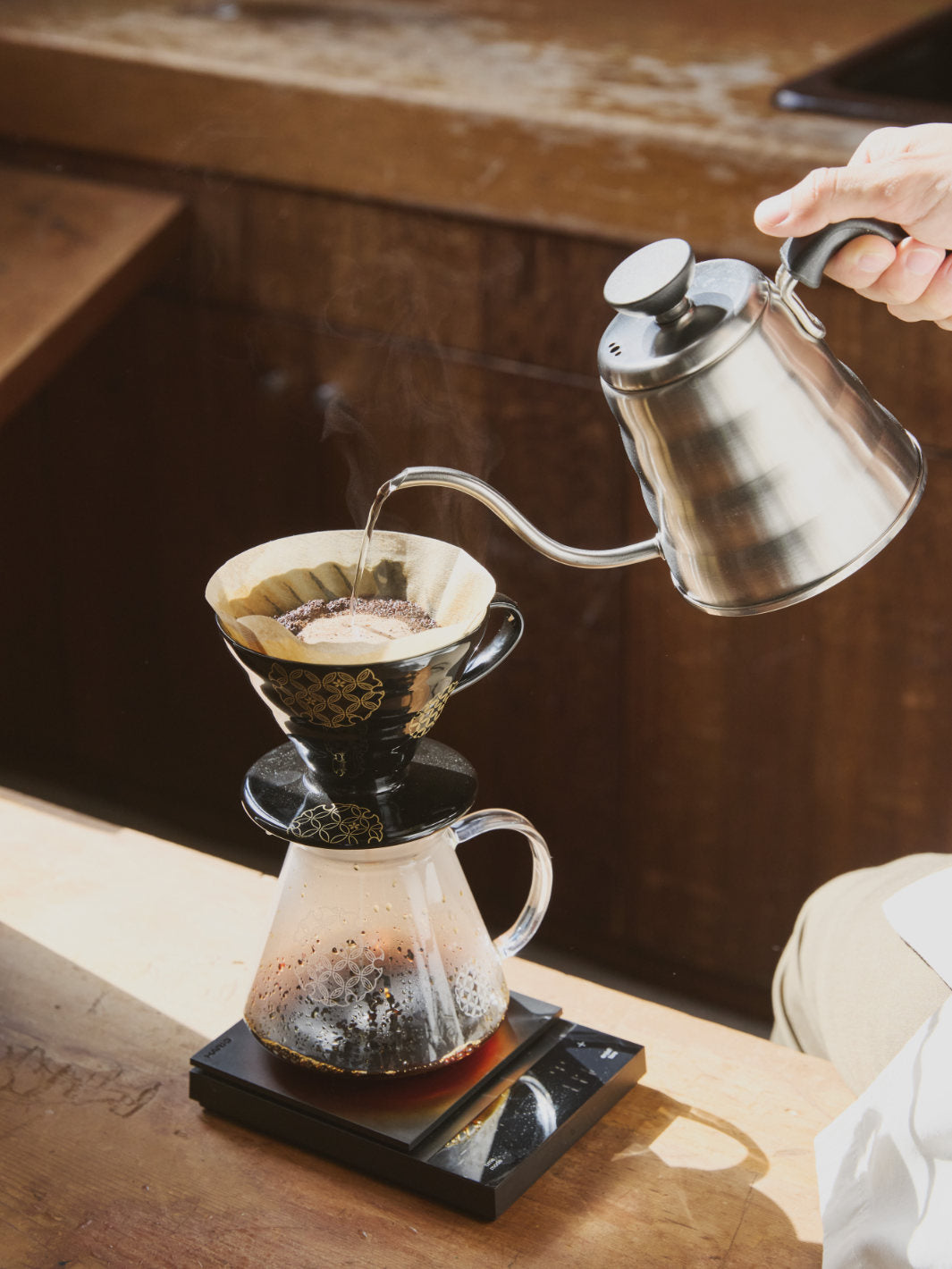 HARIO AYA Shippō V60-02 Dripper (Ceramic) / Pourover Brewers