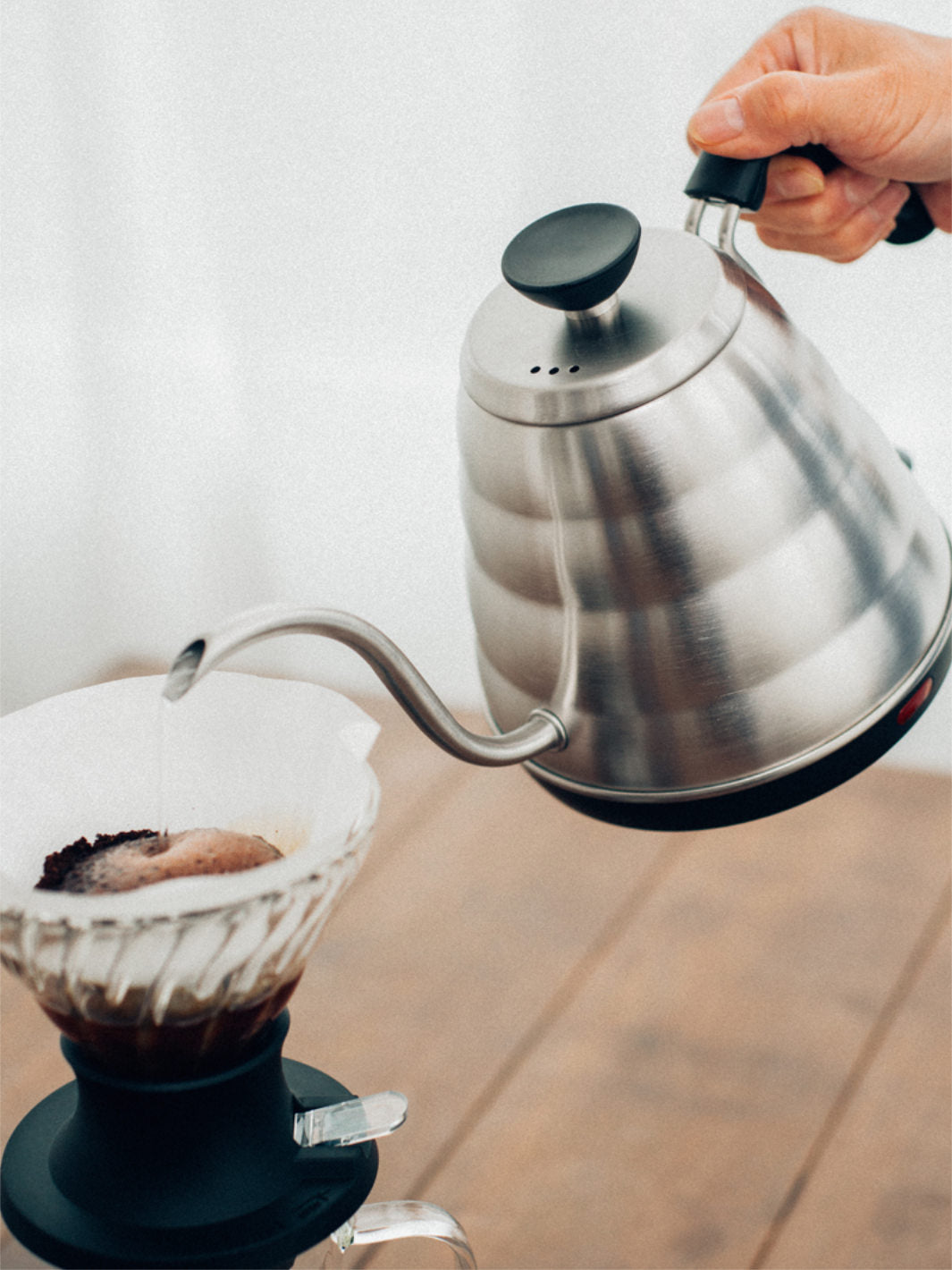 HARIO V60 Buono Electric Kettle (120V) (Lightly Used)