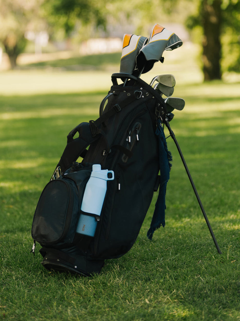 Photo of MiiR Chug Bottle (946ml/32oz) ( ) [ MiiR ] [ Hydration Bottles ]