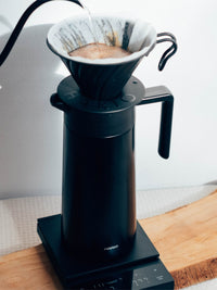Photo of HARIO Double-Walled Thermal Pot (w/ Ceramic Coating) (800ml/27oz) ( ) [ HARIO ] [ Decanters ]