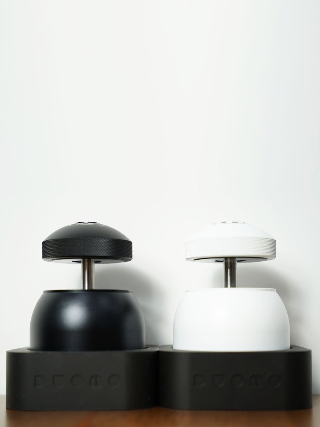 DUOMO The Eight Distribution Tool & Base (White) (Used)