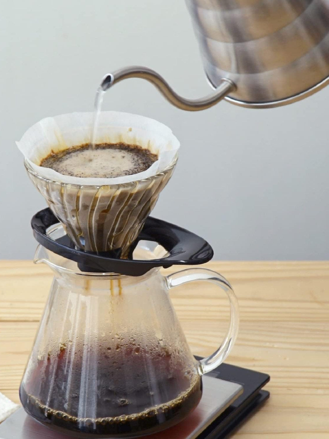 ハイドロ　イタリアンダンプ　ポリッシュ HARIO V60-02 Dripper (Glass) / Pourover Brewers | Eight Ounce Coffee