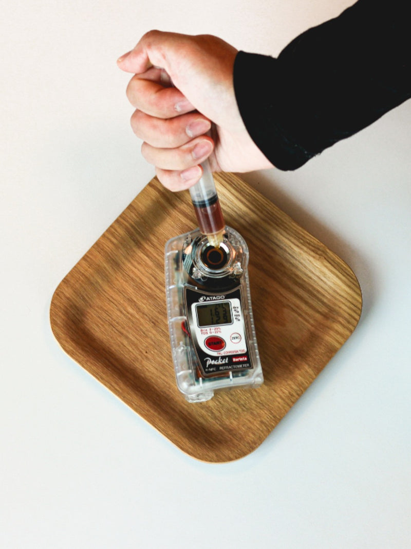 ATAGO PALCOFFEE Dual Scale Refractometer (BX/TDS) Eight Ounce Coffee