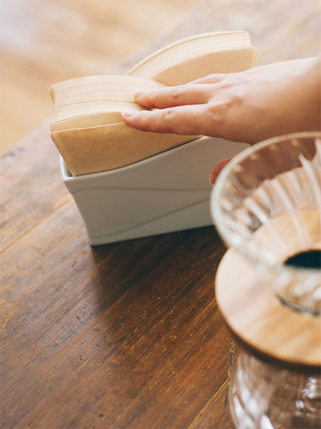 HARIO V60 Paper Filter Stand / Brewing Accessories | Eight Ounce