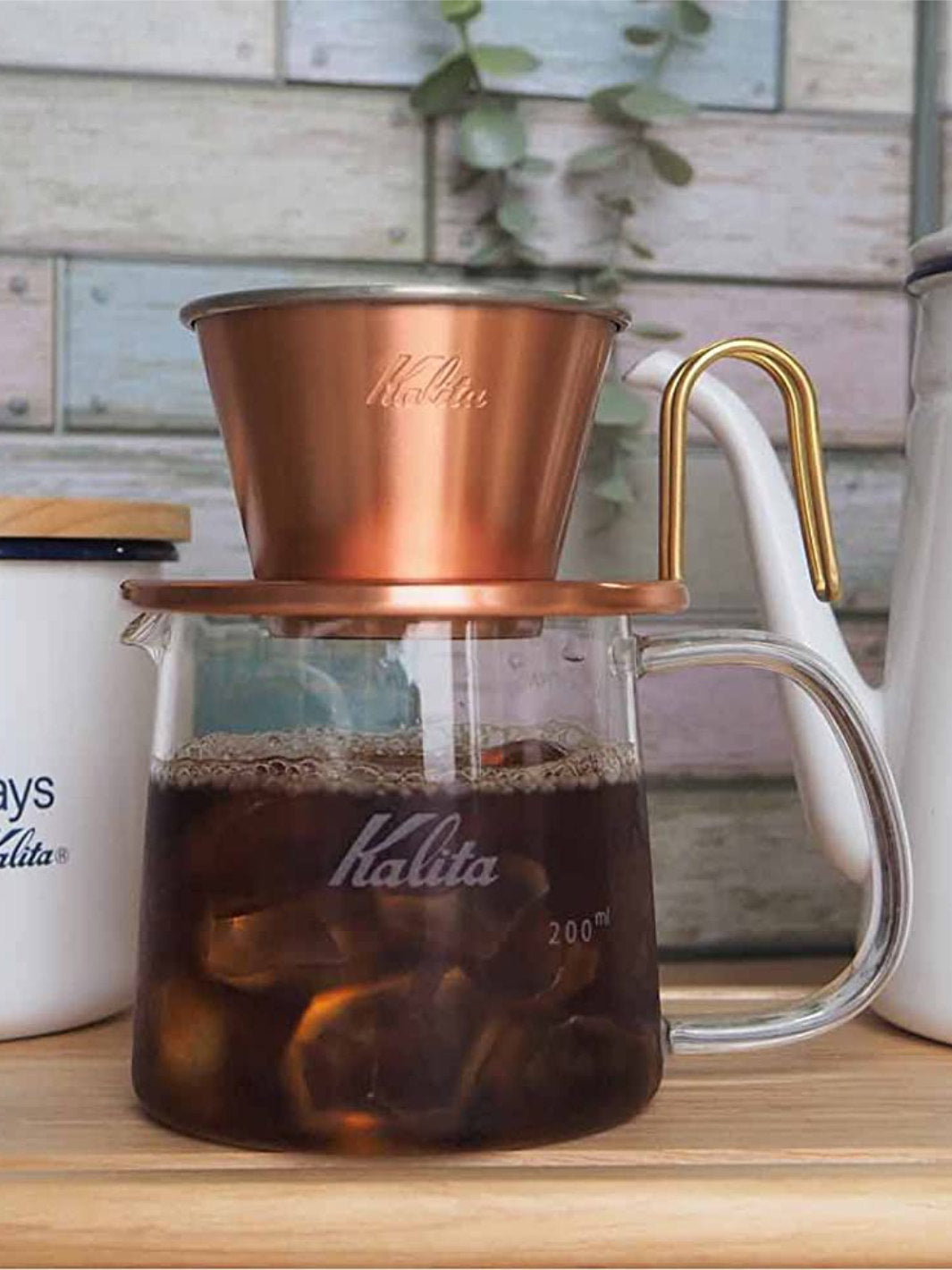 KALITA Jug (400ml/13.5oz) / Decanters | Eight Ounce Coffee